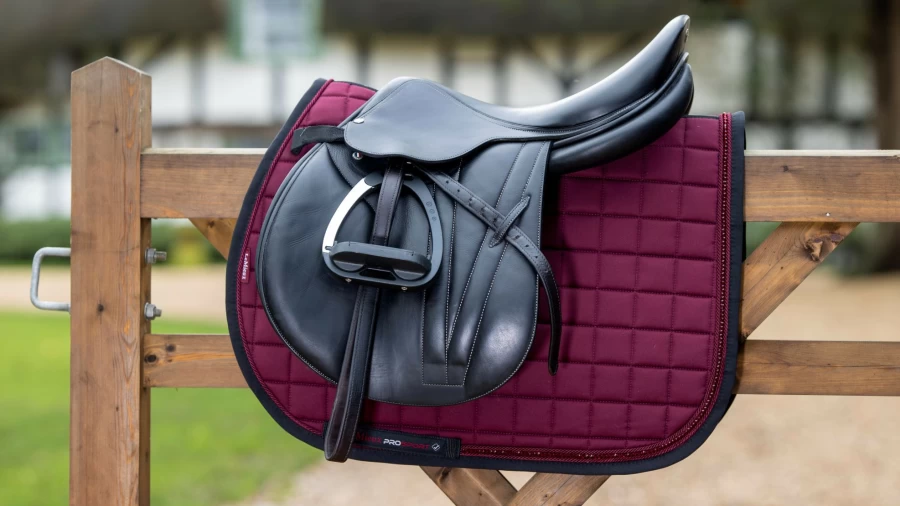 LeMieux Burgundy Large Diamante Jumping Square Equestrian Training Aid
