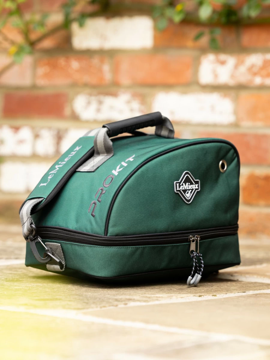 LeMieux Spruce Green Hat Bag - Adjustable One Size Equestrian Riding Accessory
