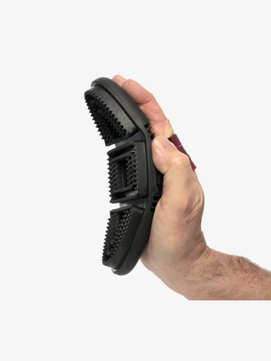 LeMieux Flexi Curry Comb - Adjustable Horse Grooming Brush in Black for Optimal Coat Care