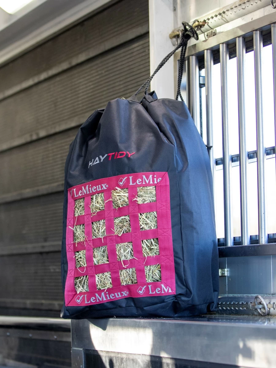 LeMieux Black Hay Tidy Bag - One Size Equine Feed Storage & Organization
