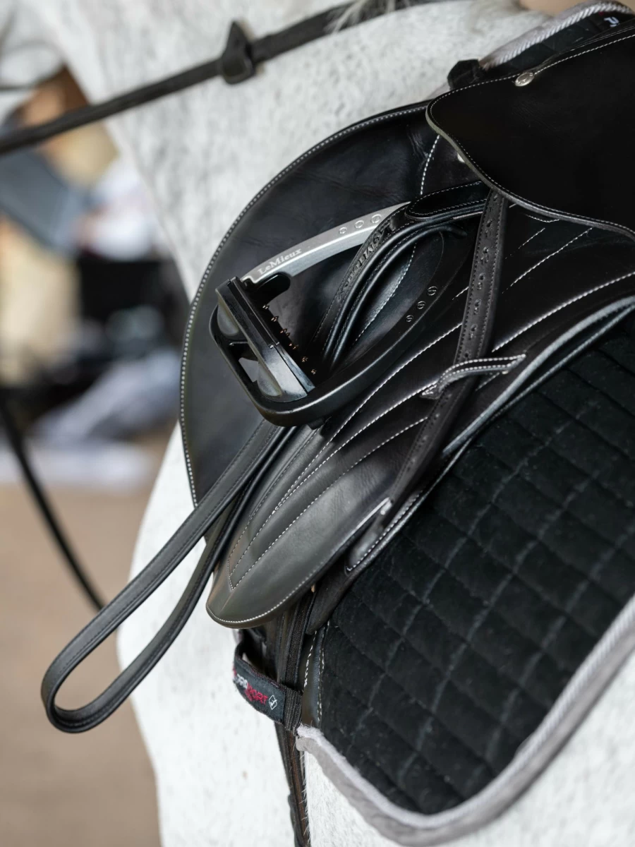 LeMieux Black Vector Stirrup Leather for Equestrian Riding
