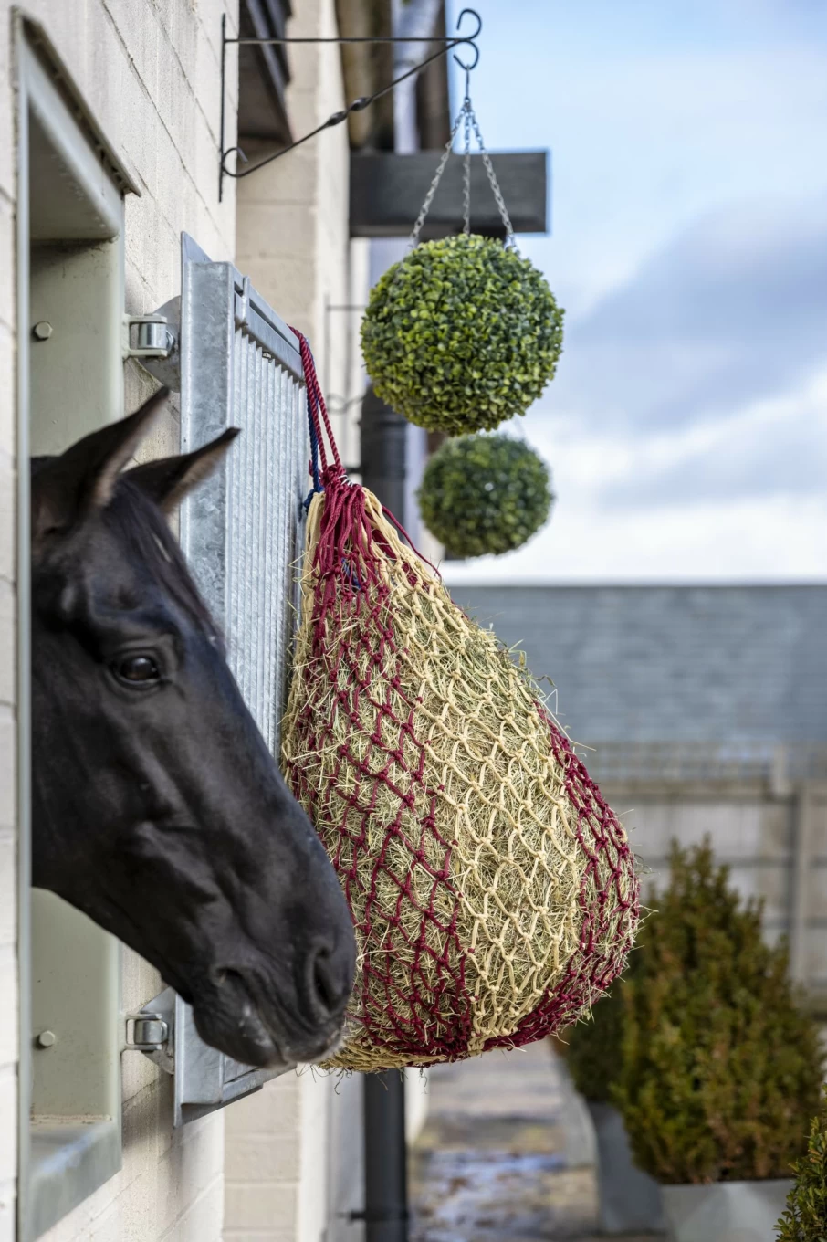 LeMieux Burgundy Horse Hay Net - Durable One Size Hippo Design for Easy Feeding