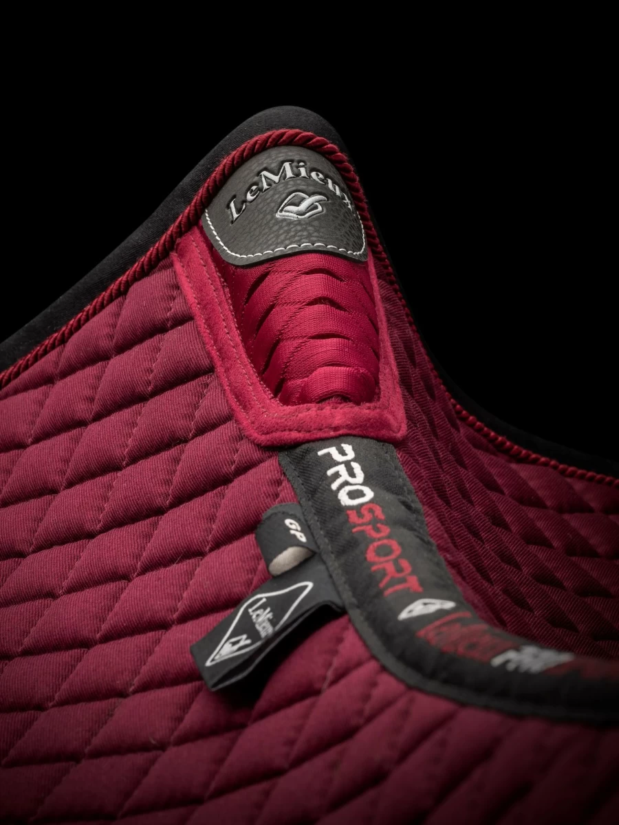 LeMieux Wither Relief Jump Pad - Burgundy Color, Large Size for Horse Comfort