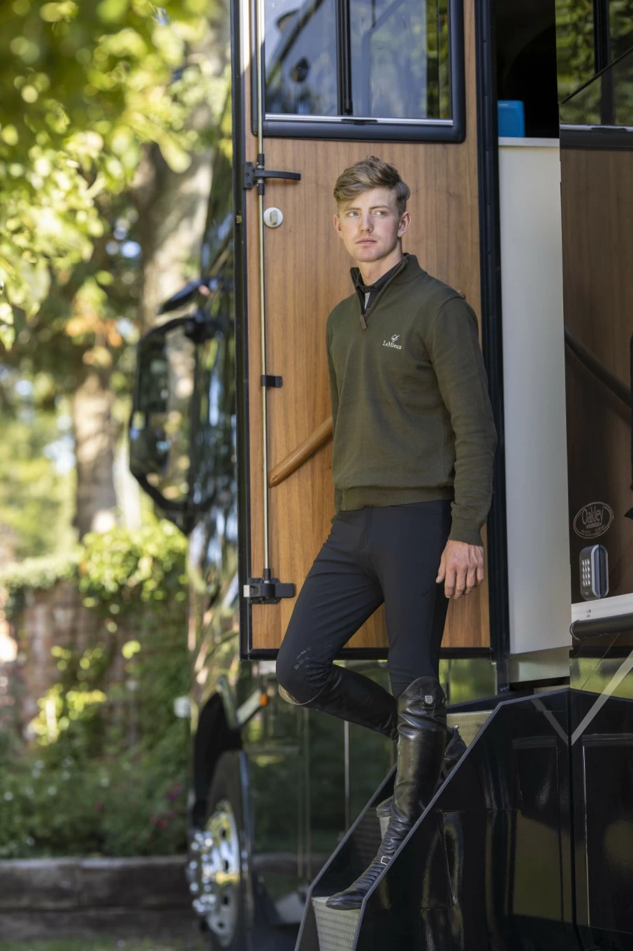 LeMieux Men's Black Equestrian Breeches - Premium Riding Pants for Comfort & Performance