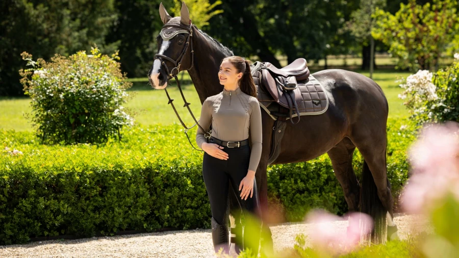 LeMieux Loire Classic Close Contact Square Walnut Leather Riding Saddle
